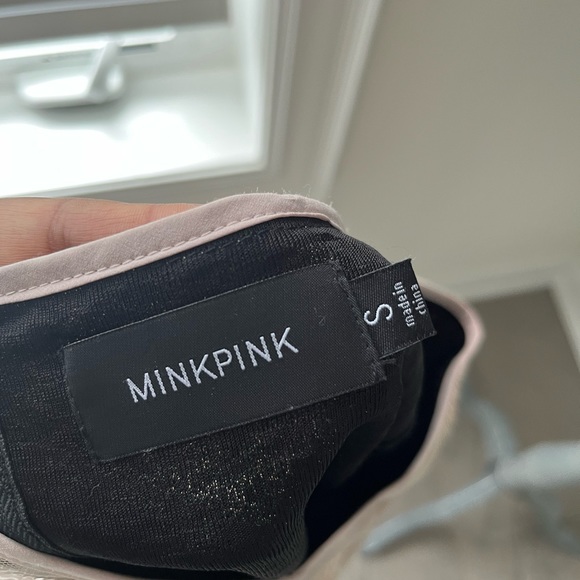 NWOT- MINKPINK Blush sequin skirt! Fully lined SIZE S - Picture 5 of 6